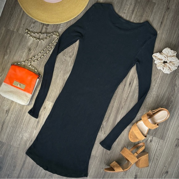 Brandy Melville Black Long Sleeve Sweater Mini Dress - Picture 2 of 4
